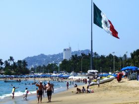 Americans in Acapulco, Mexico – Best Places In The World To Retire – International Living